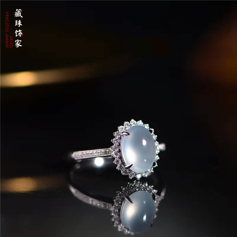 藏珠饰家 天然翡翠 18k金镶嵌钻石 女款白冰蛋面高冰种戒指