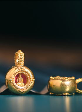 手工錾刻古法黄金佛像嘎乌盒