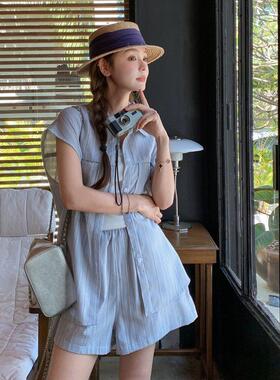 时蓝色气质条纹衬短绝衫裤女年夏季新款尚独特美温柔C15-88风一整