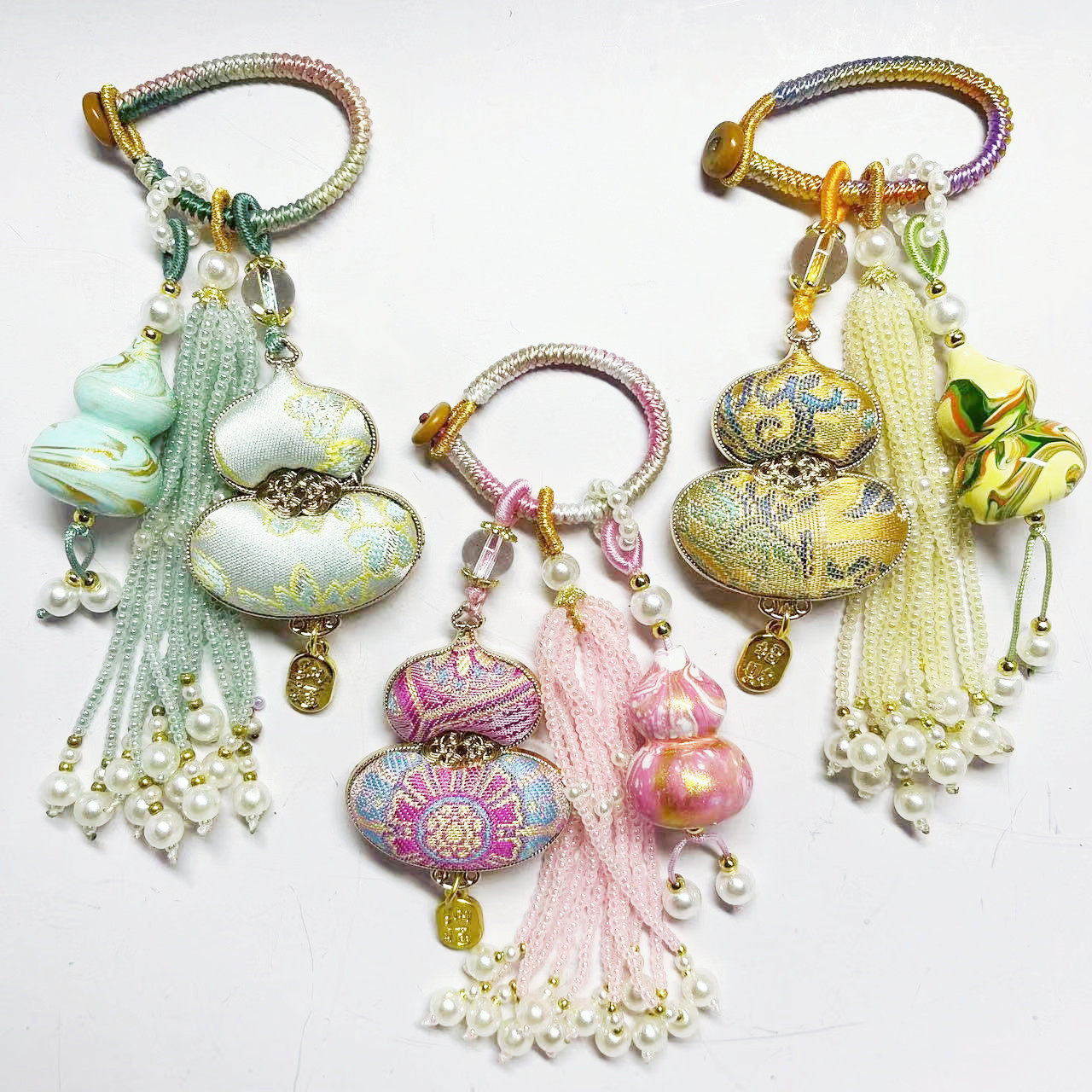 成品宋锦葫芦流苏穗子包包挂件大漆福禄压襟钥匙扣挂饰吊坠礼物,服饰配件/皮带/帽子/围巾,包挂件,淘宝优惠券,粉丝福利购,淘宝优惠卷