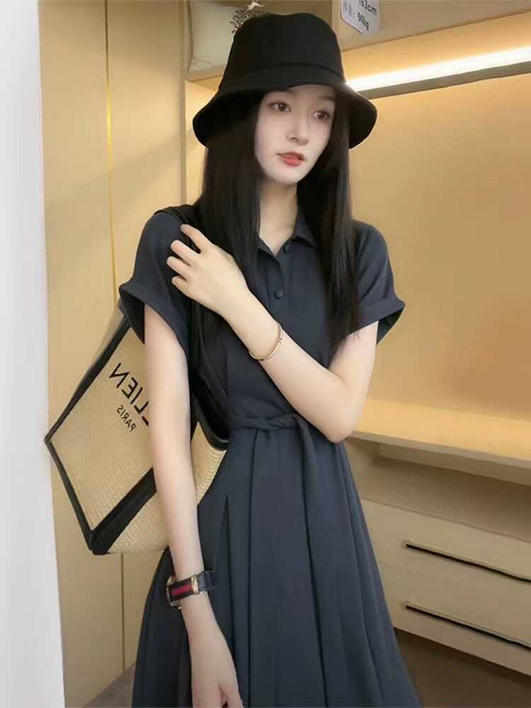 开叉2024年新款夏季超火法式裙