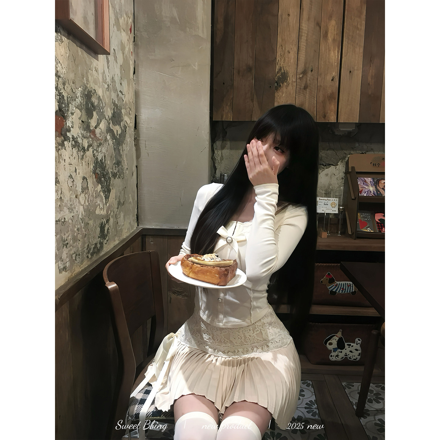 少女奈奈蝴蝶结上衣百褶短裙套装图片