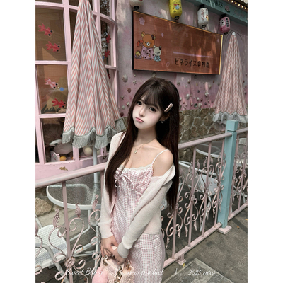 纯欲少女感蕾丝修身吊带连衣裙