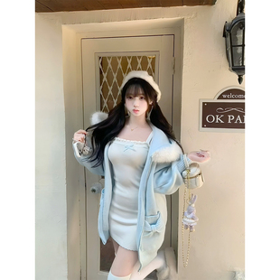 BBING甜饼 小雪团 大毛领加绒毛衣针织开衫外套&蝴蝶结针织吊带裙