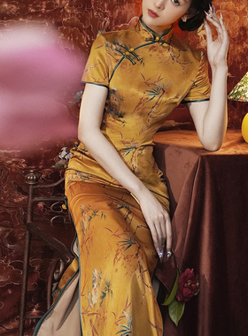 黄色旗袍2025新款高考送考旗开得胜高端大气上档次绝美长款连衣裙