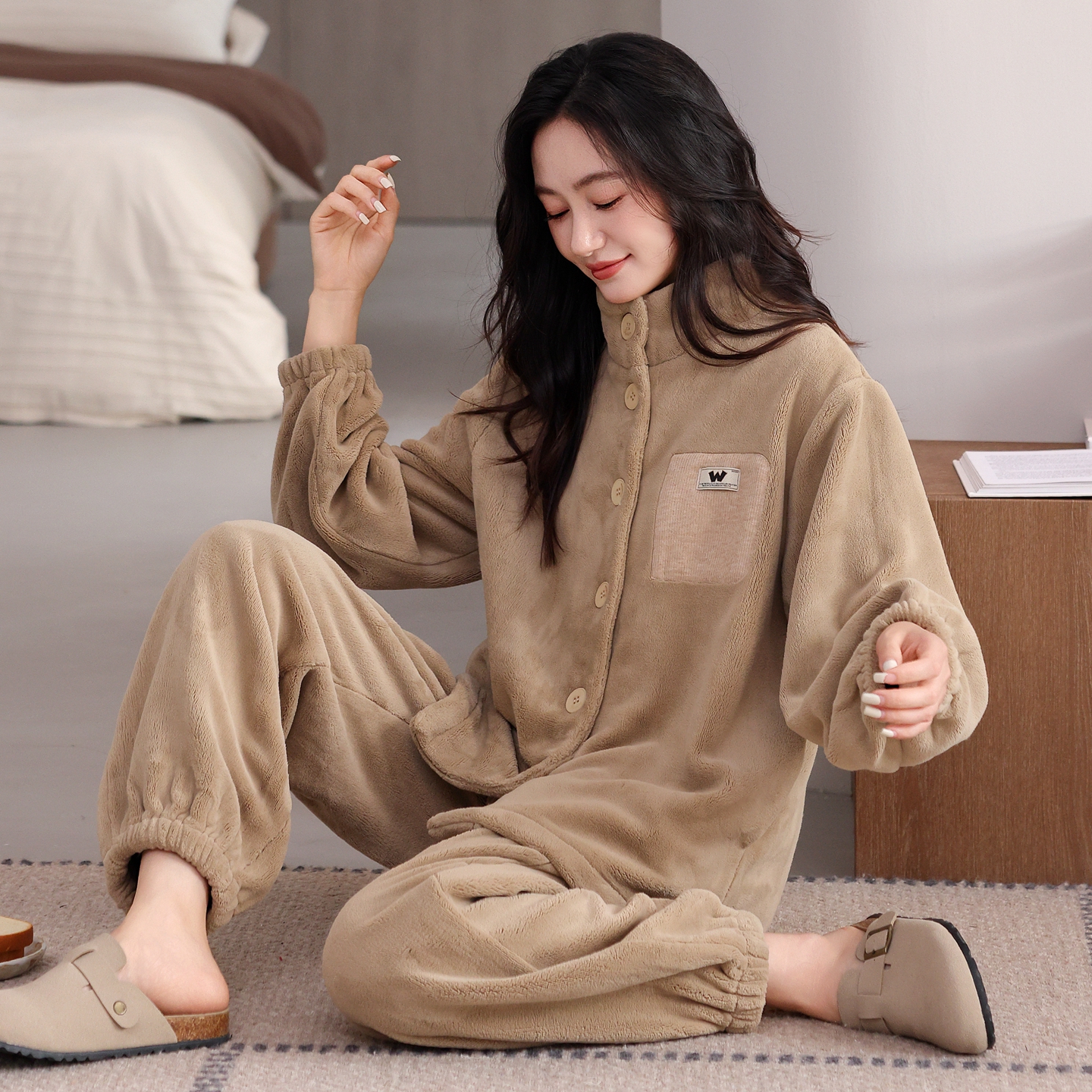 冬季保暖法兰绒女士新款睡衣加绒可外穿冬天珊瑚绒加厚开衫家居服