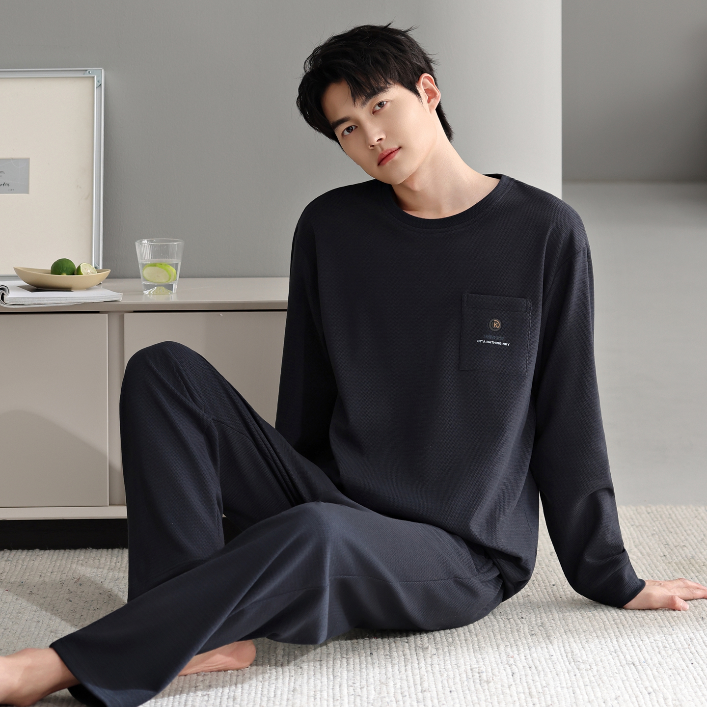 男士海岛绒秋冬款睡衣薄绒珊瑚绒加厚保暖简约圆领高级感居家服男