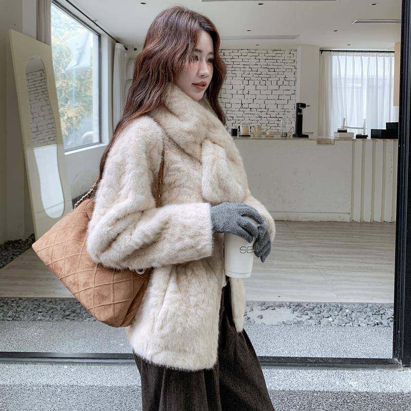 米毛色羊羔毛仿皮毛一体仿皮毛草外套女大冬新款加厚2B141-96带围