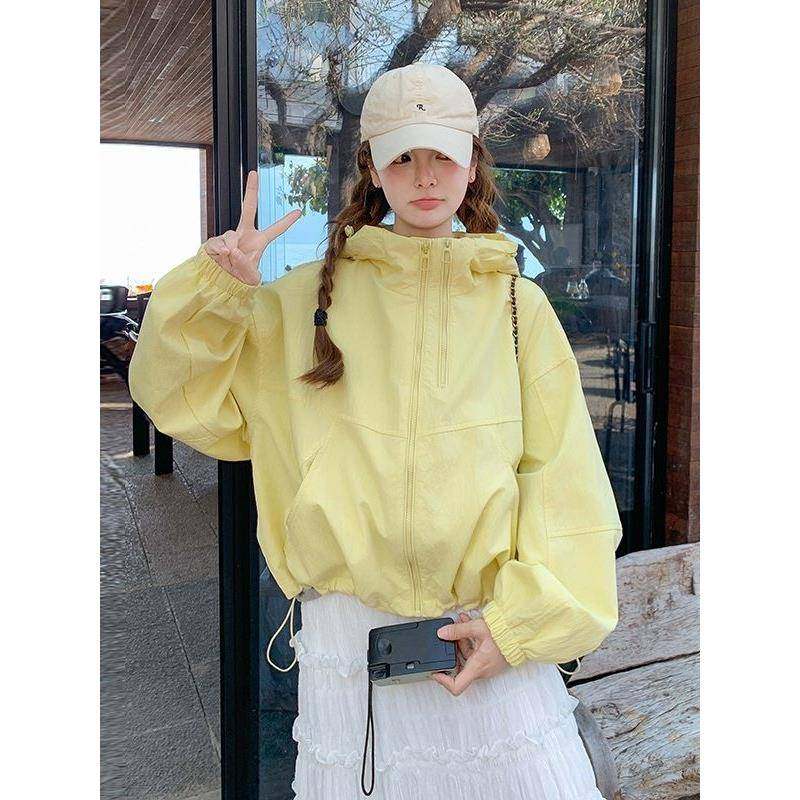 独特超好看黄色冲锋衣女秋季2025新款小个子高级感休闲短款薄外套