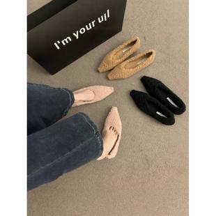 潮牌气质尖头平底鞋女2025新款网红羊羔毛毛绒单鞋女秋冬外穿保暖