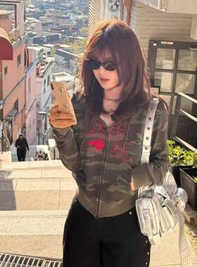 【现货】韩国aeae新款辣妹修身短款迷彩拉炼卫衣外套上衣女秋冬款