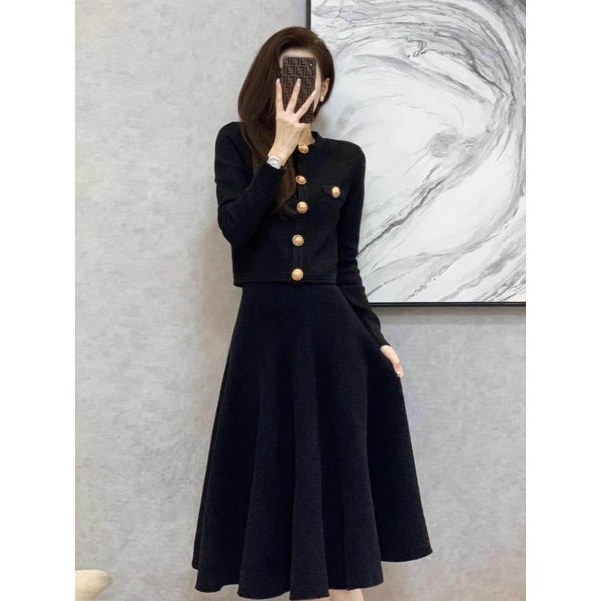 欧洲站2025早秋一整套入秋穿搭赫本风高级感针织衫配裙子两件套装