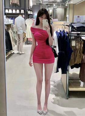 御姐性感辣妹玫红色斜肩