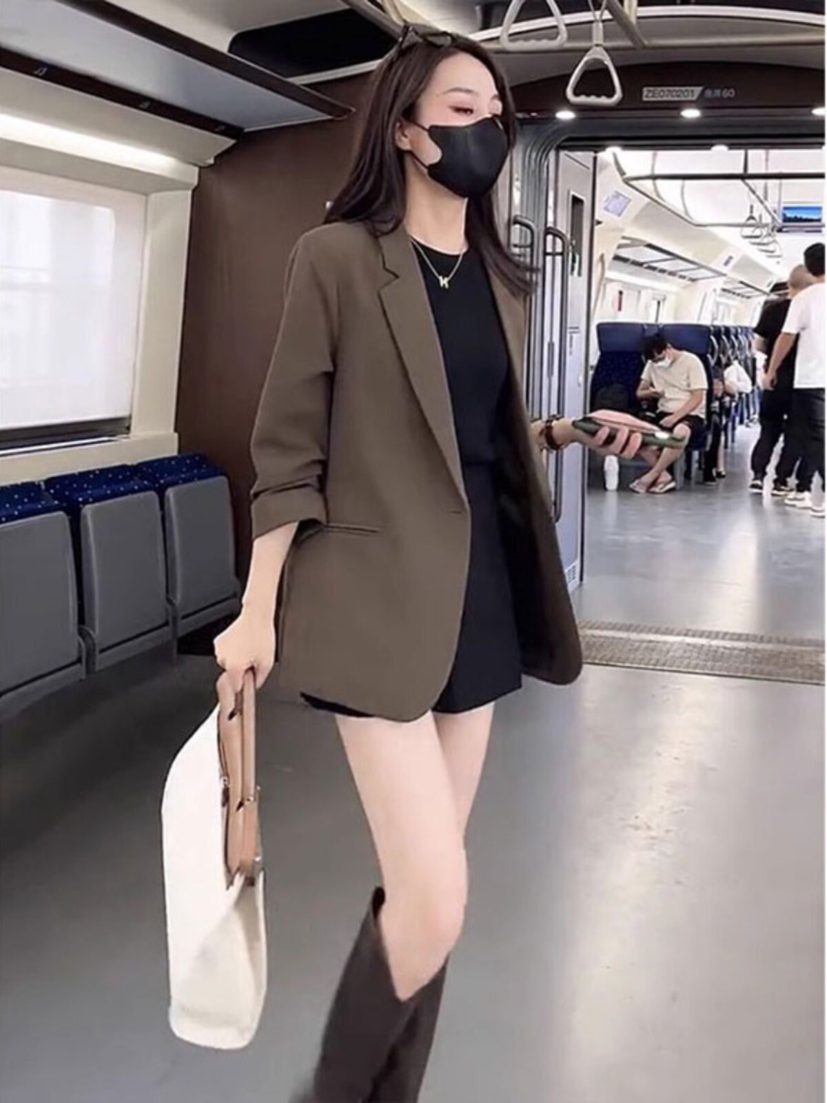 韩版通勤西装外套女2024早秋新款高级感OL风小西服气质百搭上衣潮