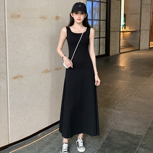 黑裙子女人一镜到底背心连衣裙气质百搭休闲显瘦打底裙长款背心裙