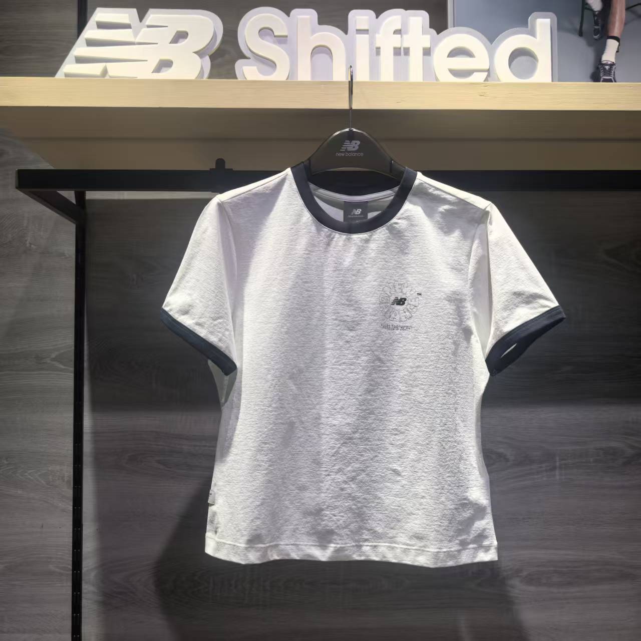 New Balance NB26新款夏季女款潮流舒适运动短袖T恤WT62Y20W