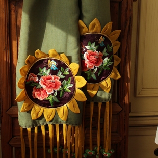 向日葵的热情 手绣盘金团花蝶恋花 蝴蝶坠角围巾