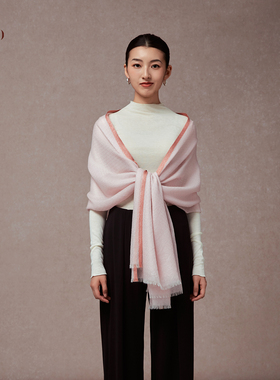 嫵WOO 【礼赠推荐】星绒羊绒薄款披肩空调房外搭时尚百搭配裙子