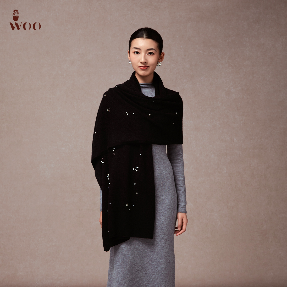 woo妩珍珠披肩羊绒针织围巾