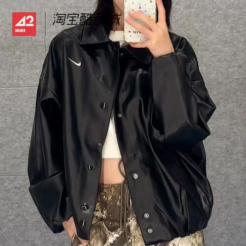 42运动家 NIKE耐克女子运动休闲刺绣小标翻领夹克外套 IO0477-010