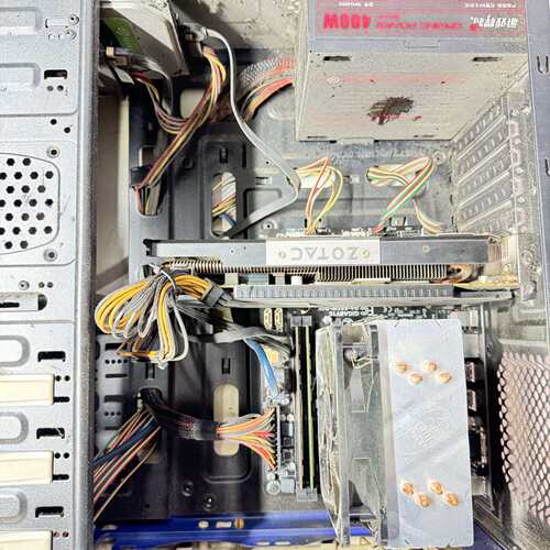 可维修可维修技嘉GA-B85M-D2V，使用中  包好 实物拍摄