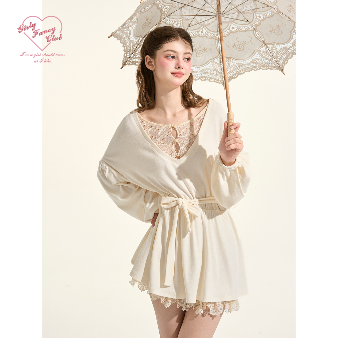 GirlyFancyClub奶油香草*奶杏色灯笼袖V领蕾丝拼接古董娃娃连衣裙