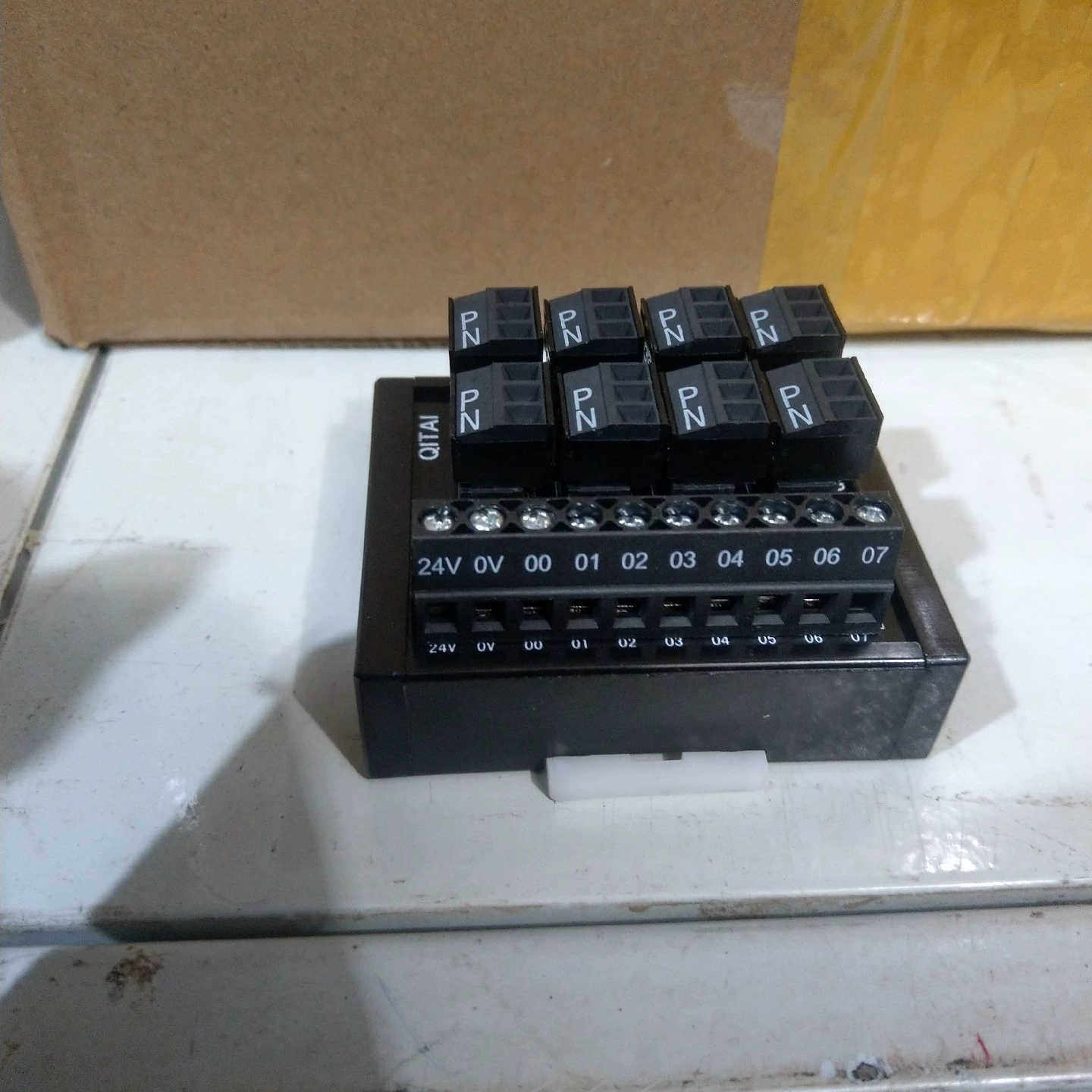 QITAI接线转换座