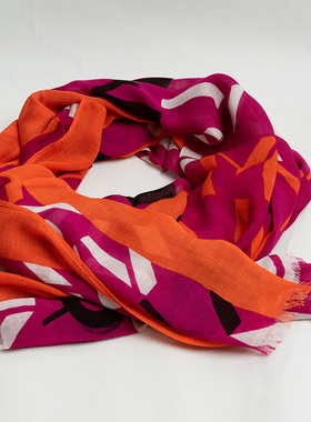 新款出口欧美 轻奢气质橙色字母印花围巾女春秋 棉质长款丝巾披肩