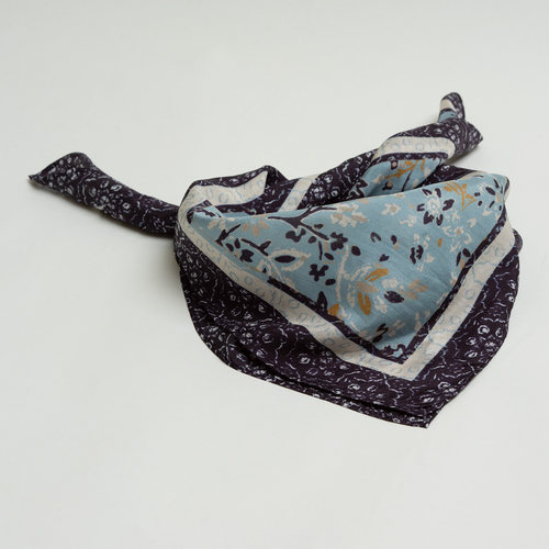 优雅蓝色花朵印花真丝丝巾小方巾