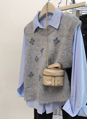 灰色刺绣针织马甲背心女春秋季秋冬小个子毛衣叠穿衬衫两件套上衣