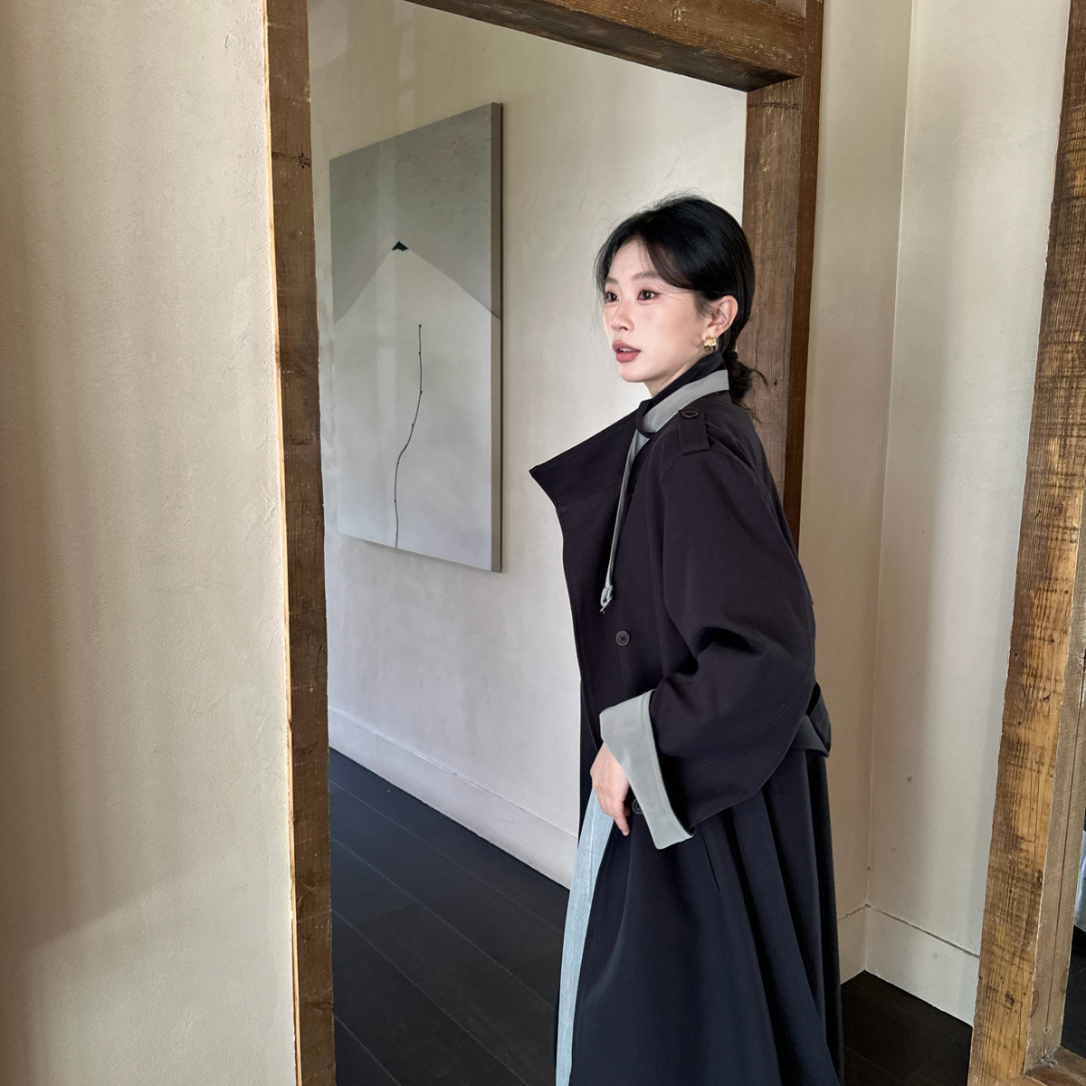 休闲街拍长款风衣女 挺括垂感面料配腰绳收腰小个子显高气质外套