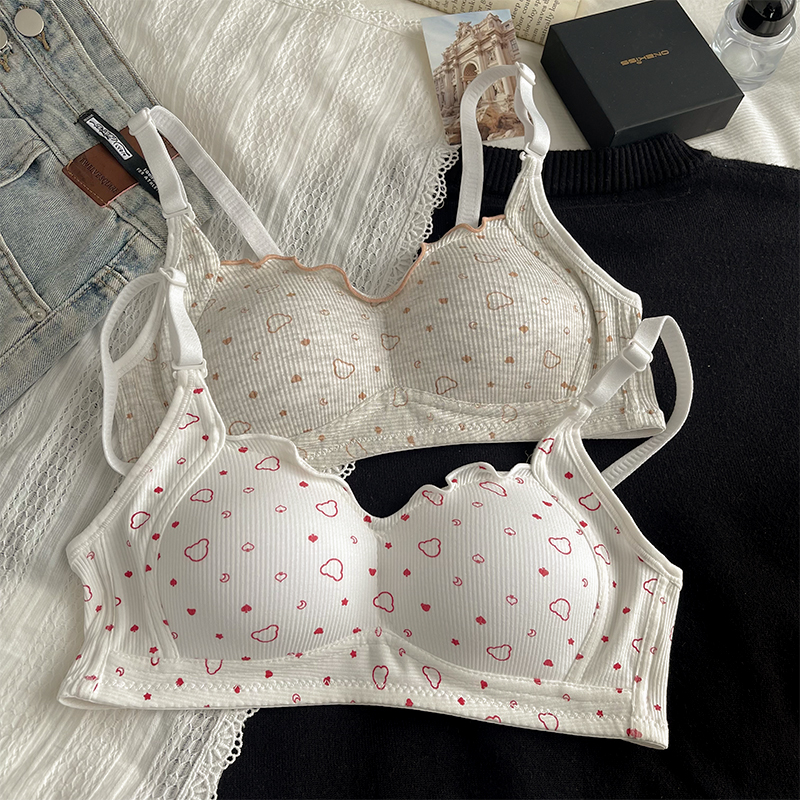 甜美小胸聚拢舒适透气甜美内衣女