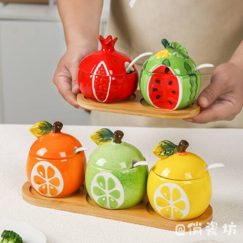 水果可爱高颜值陶瓷调味罐家用调料瓶盐味精胡椒粉香料盒带勺qcf