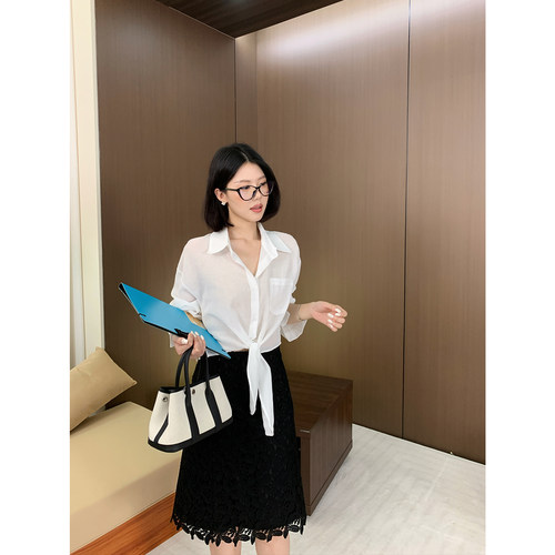 甜辣多多 天丝衬衫2026年新款夏极简风翻领绑带衬衫女W9901