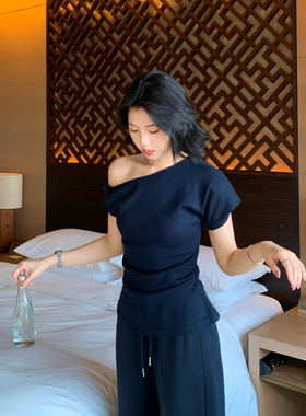 甜辣多多 华夫格斜肩T恤2026春夏基础收腰显瘦扭结上衣女S2646