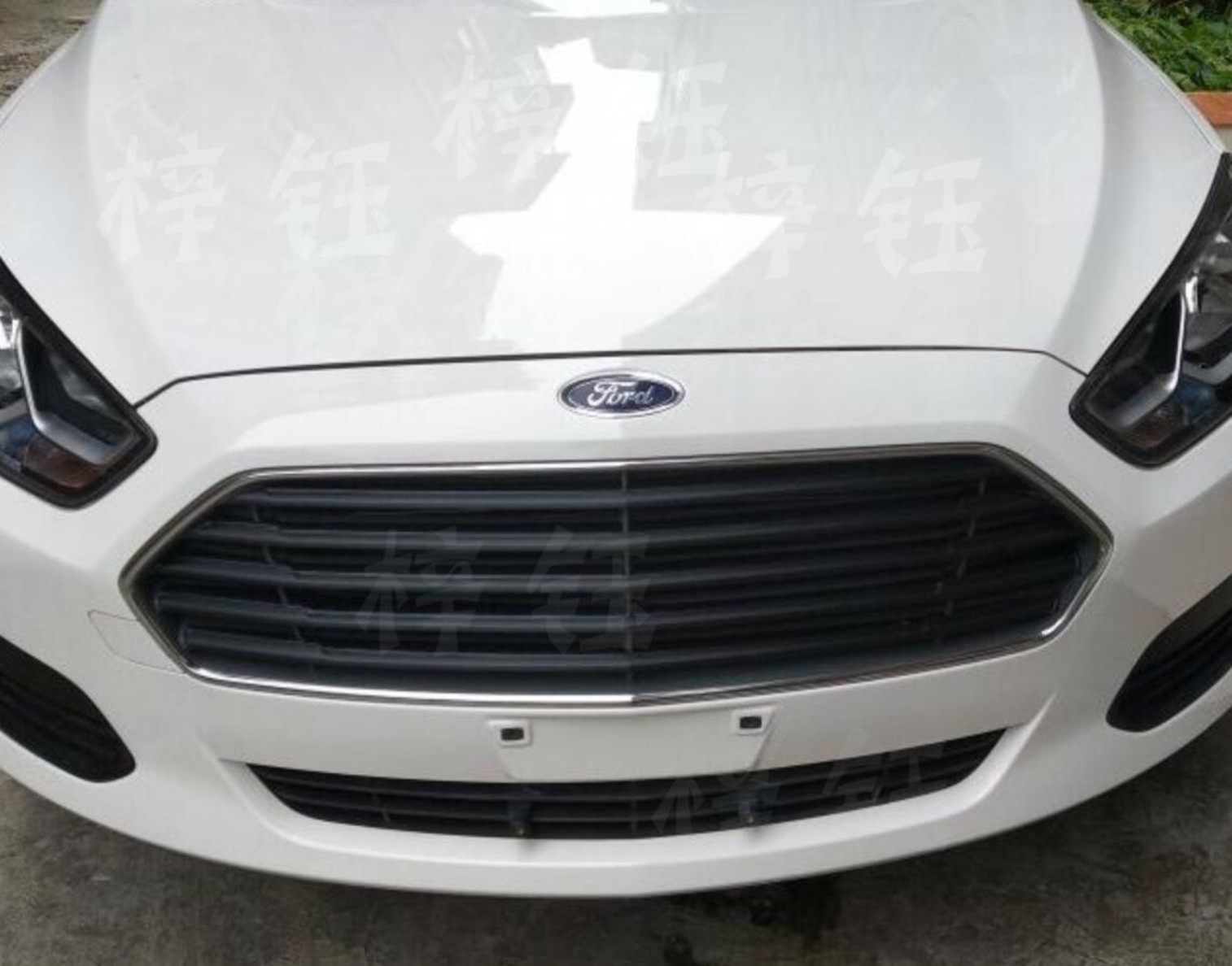 福特福克斯锐界蒙迪欧改装福睿斯中网格栅装饰贴纸翼虎中网改色膜