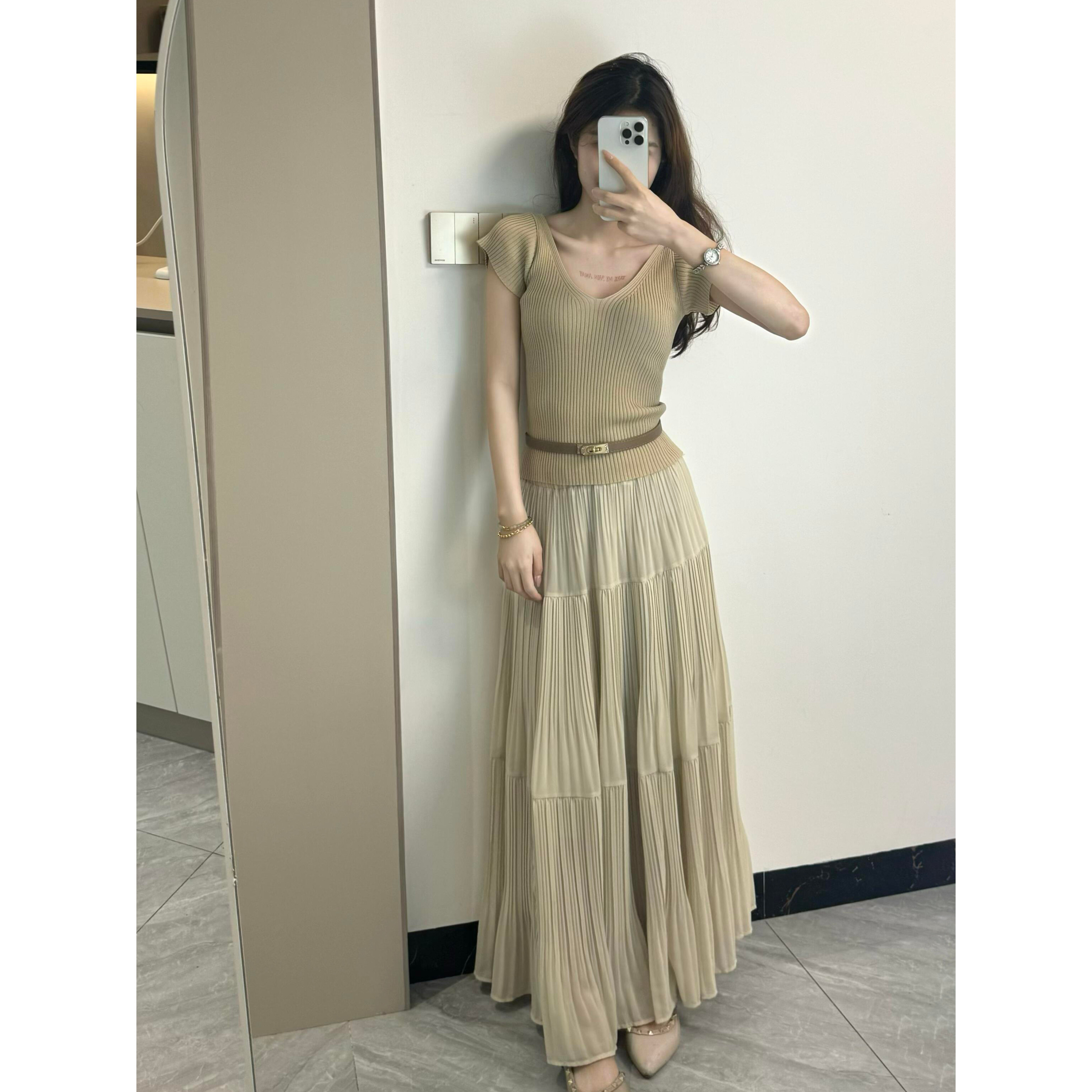 韩系气质上衣套装裙女2025夏新款设计感时尚显瘦百褶半身裙两件套