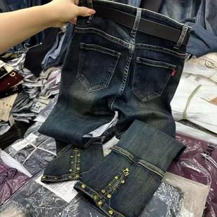 欧货2026年秋冬新款重工柳钉蓝色八分后开叉直筒裤韩版弹力烟管裤