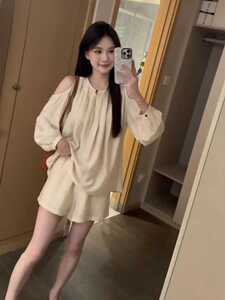 欧货休闲时尚套装女夏季感露肩防晒衬衫圆领上衣高腰短裤两件套潮