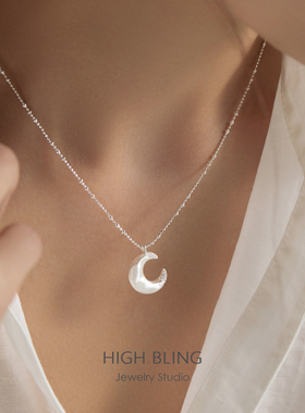 不掉色通体S925银高级月亮锁骨链
