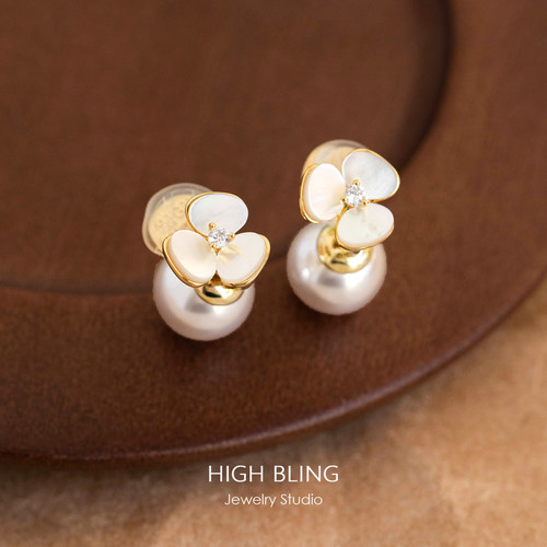 D家大牌风天然贝母小花珍珠耳饰