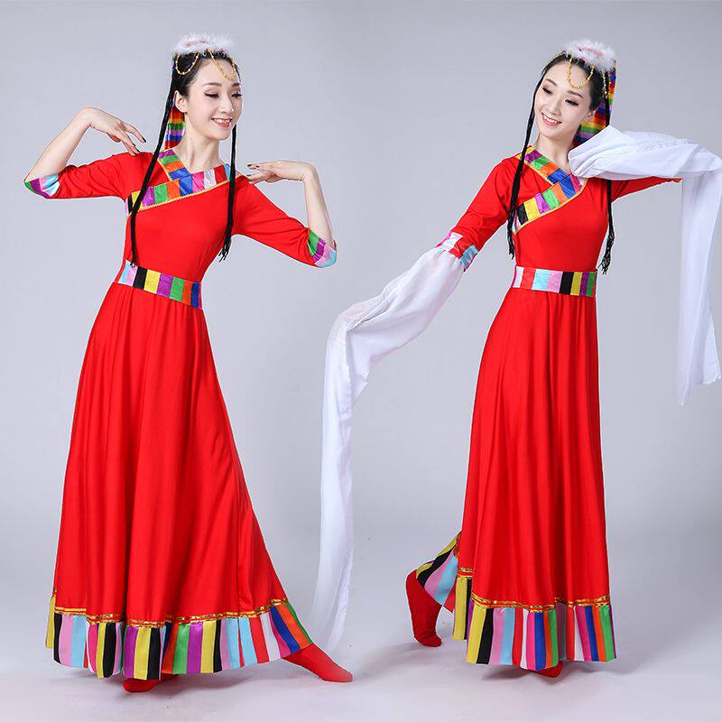 新款女少数民族服装练习