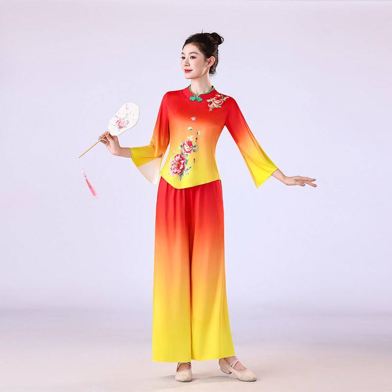 秧歌舞蹈服装演出服中国