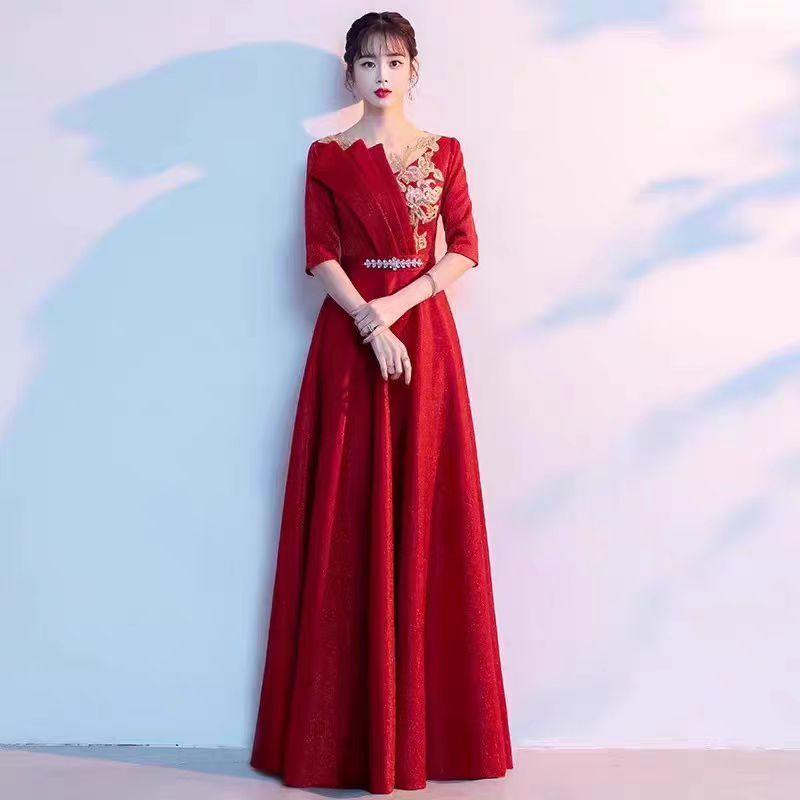大合唱团演出服女长裙红