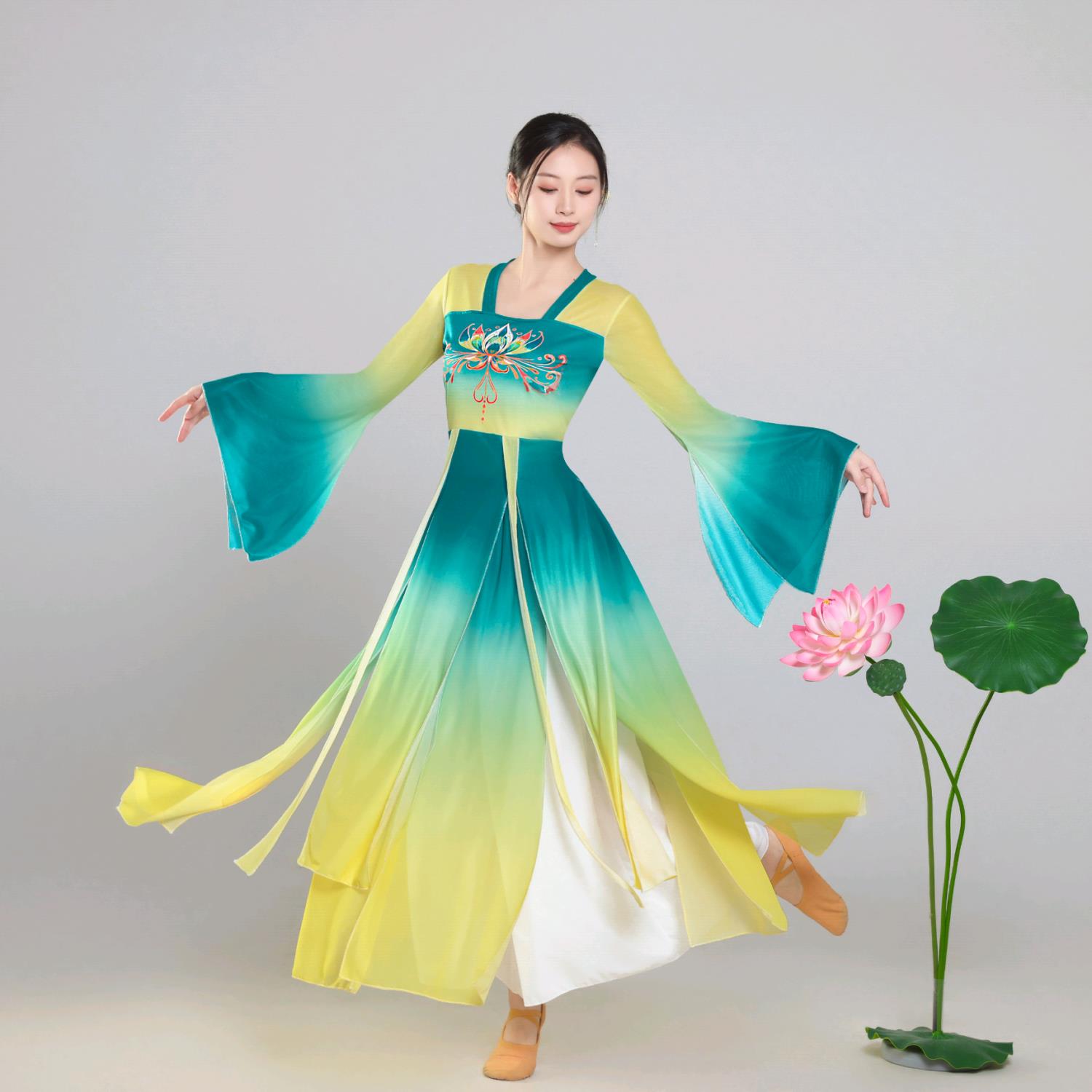 新款古典舞蹈服女飘逸中
