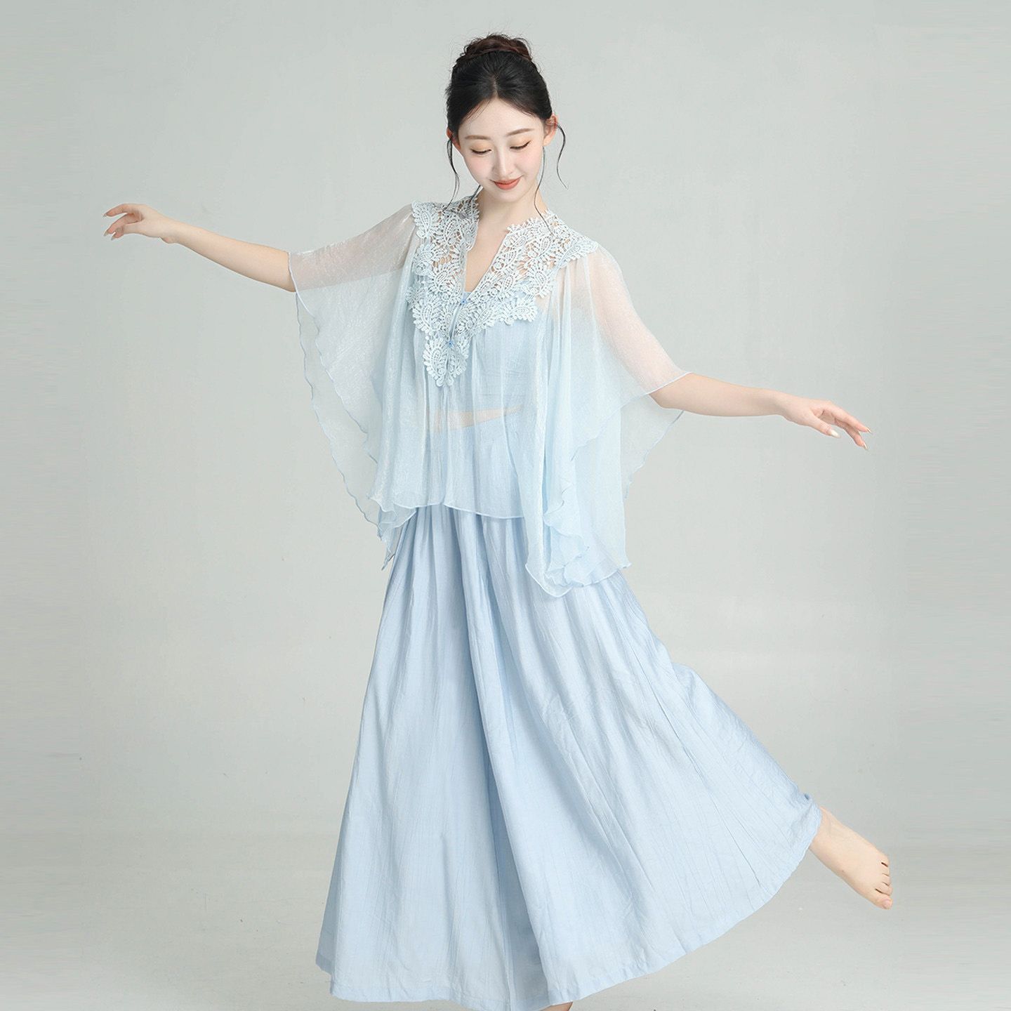 新款现代舞蹈服装飘逸蕾