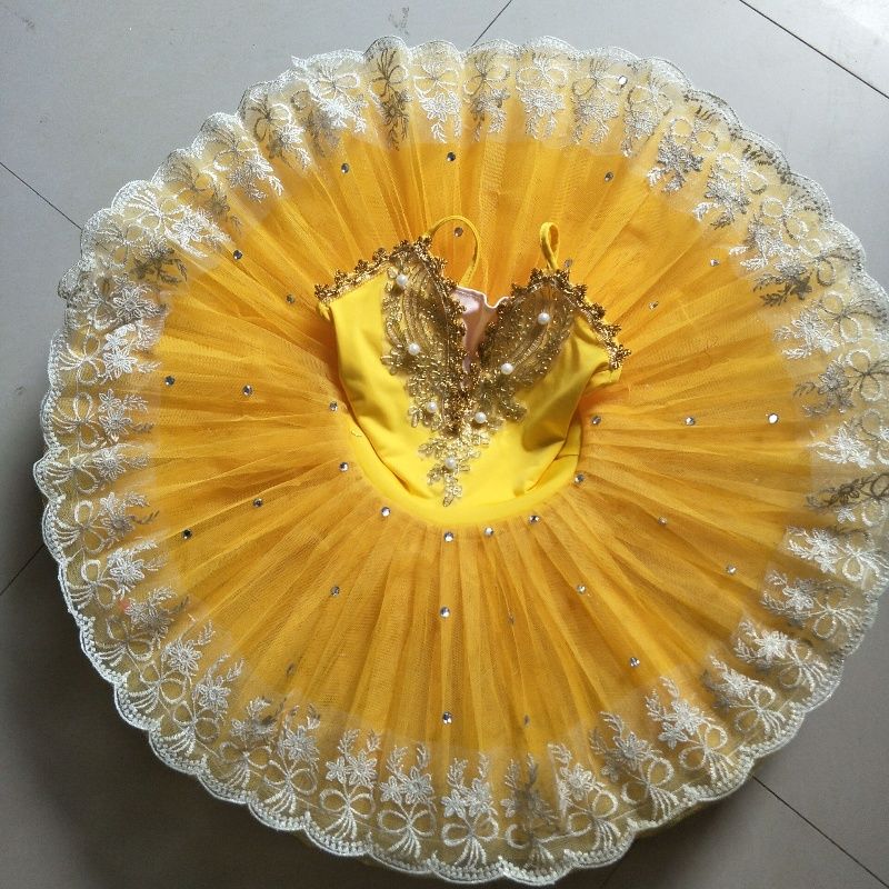 黄色六一儿童舞蹈芭蕾舞