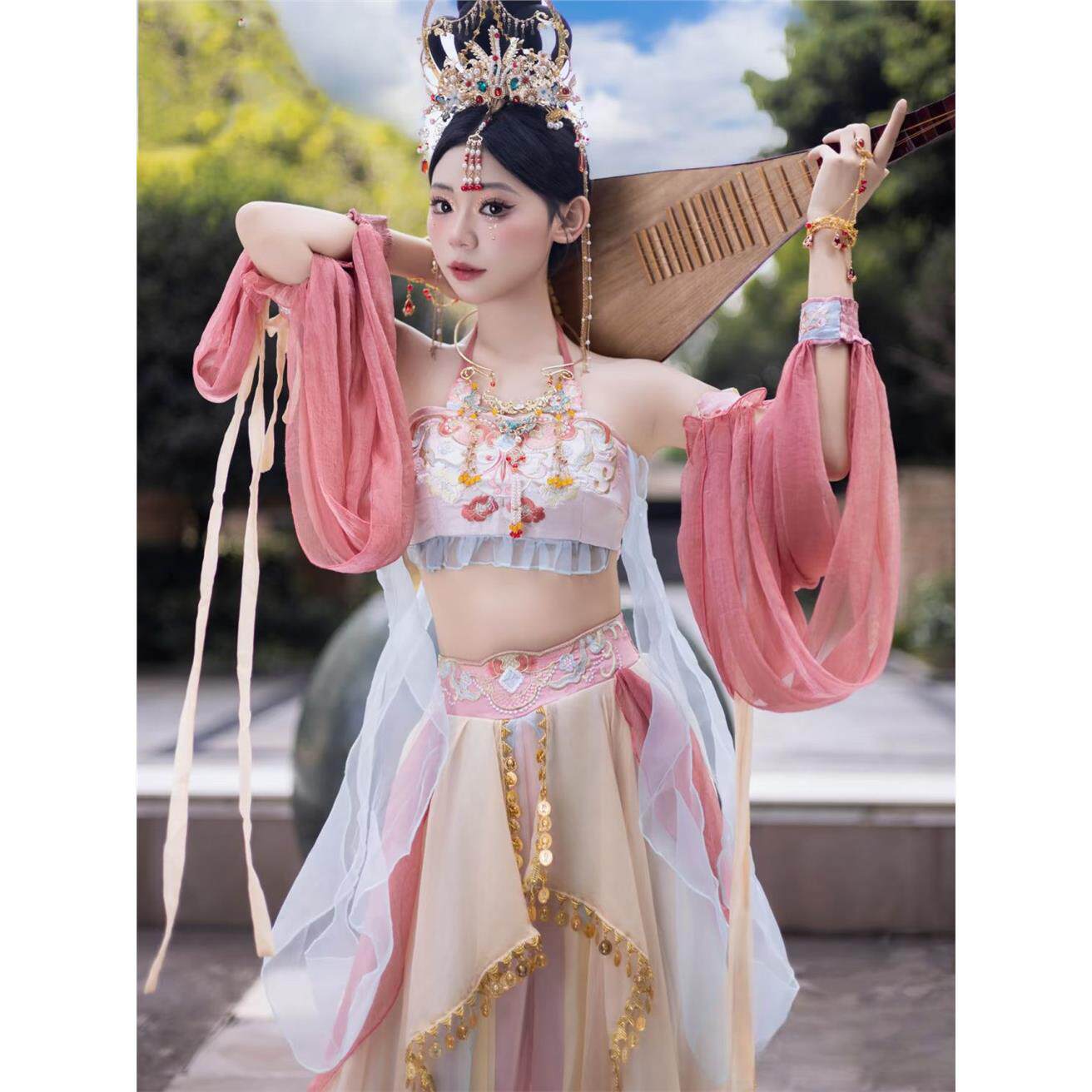 敦煌飞天汉服女异域风情