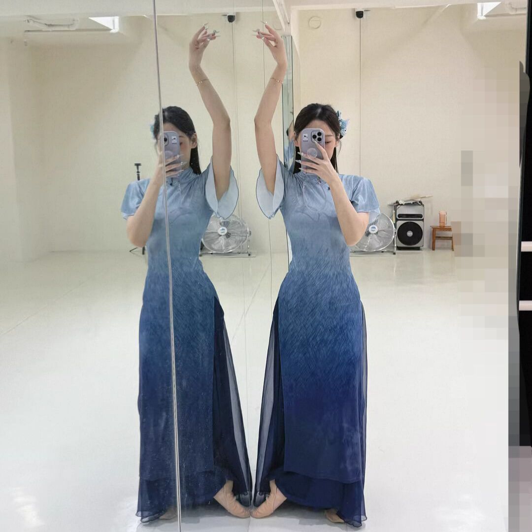 古典舞旗袍舞蹈服女中国
