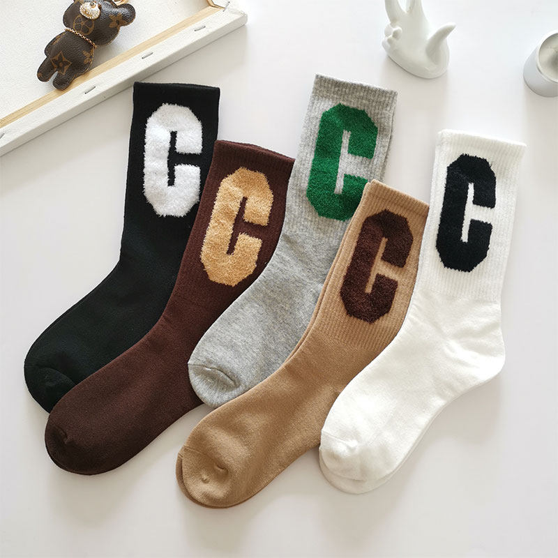 羽毛纱字母大c袜子女中高筒外穿棉冬季欧货毛绒立体网红长袜ins潮